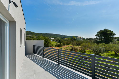 Photo 15 - Maison de 4 chambres à Tribunj avec piscine privée et terrasse