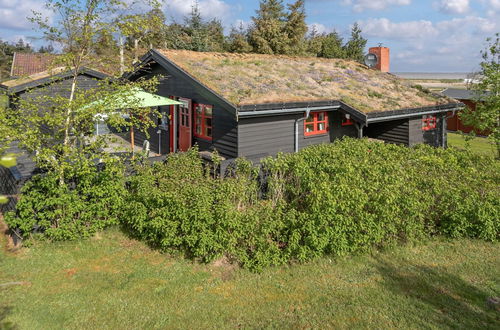 Photo 20 - 3 bedroom House in Tarm with terrace and hot tub