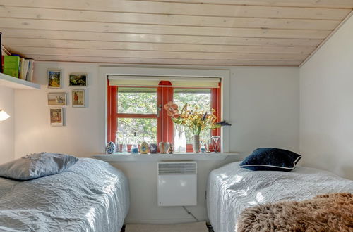 Photo 25 - 3 bedroom House in Tarm with terrace and hot tub