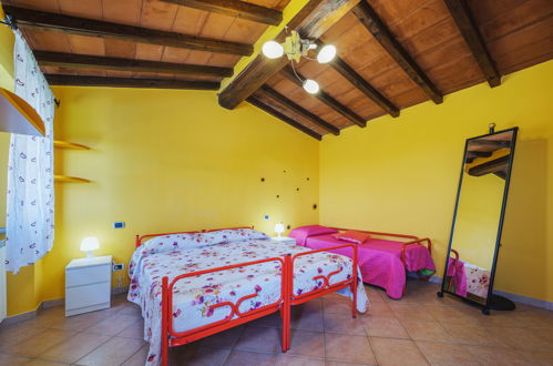 Photo 22 - 2 bedroom House in Pietrasanta with private pool and garden