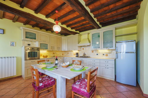 Photo 13 - 2 bedroom House in Pietrasanta with private pool and garden