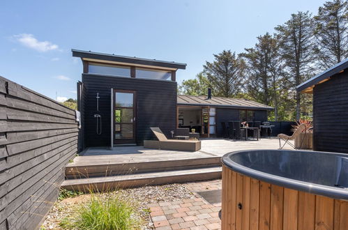 Photo 2 - Maison de 3 chambres à Lønstrup avec terrasse et bain à remous