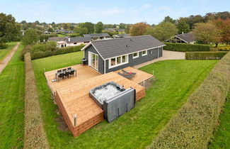 Photo 2 - Maison de 3 chambres à Hejls avec terrasse et sauna
