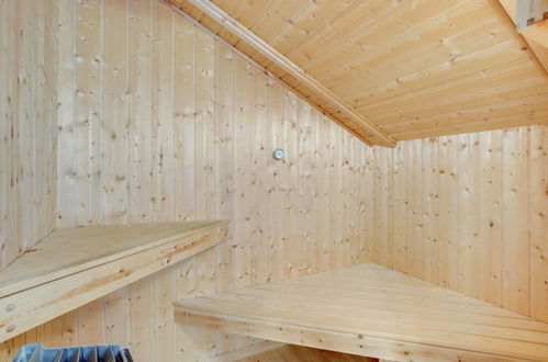 Foto 13 - Casa de 3 quartos em Oksbøl com terraço e sauna