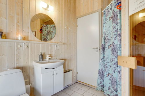 Photo 12 - Maison de 3 chambres à Oksbøl avec terrasse et sauna