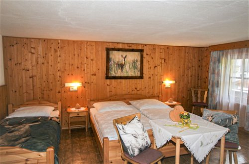 Foto 4 - Appartamento con 5 camere da letto a Hainzenberg con giardino e vista sulle montagne