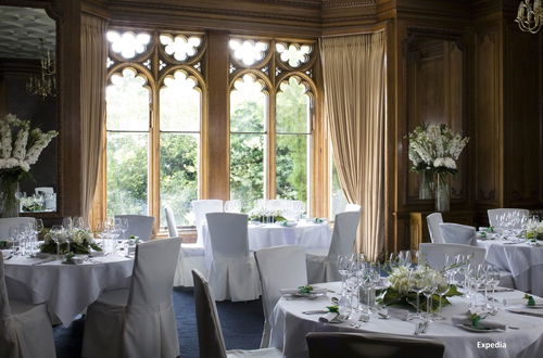 Foto 32 - Nutfield Priory Hotel & Spa