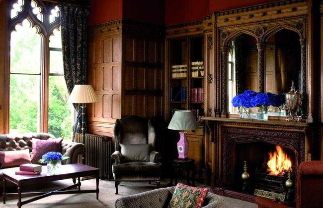 Nutfield Priory Hotel & Spa - Foto 1