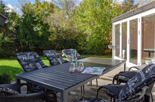 Foto 19 - Casa de 4 habitaciones en Nexø con piscina privada y terraza