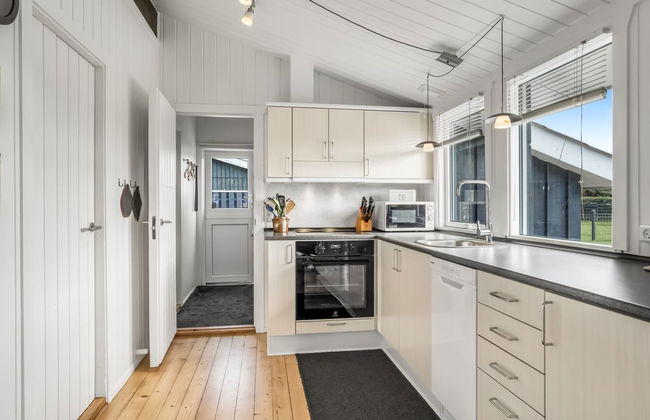 "Hælf" - 400m from the sea - Foto 3