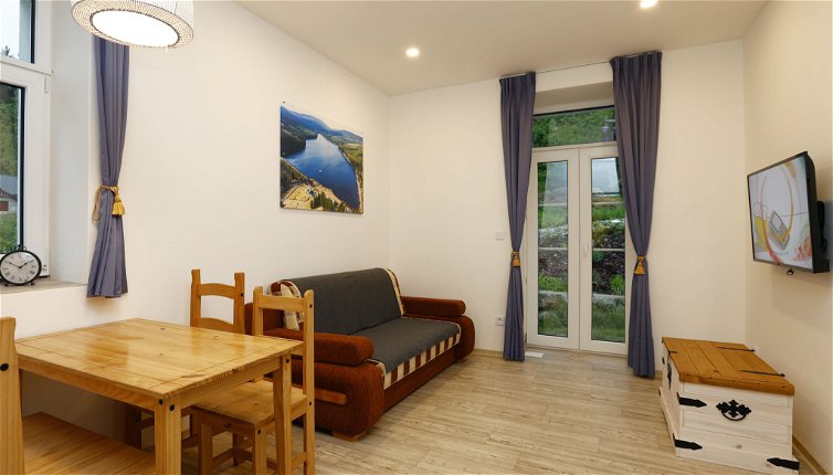 Foto 1 - Apartamento de 1 quarto em Desná com terraço e banheira de hidromassagem