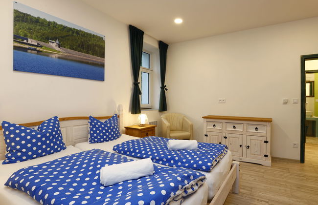 Apartamento de 2 quartos em Desná com jardim e terraço - Foto 6
