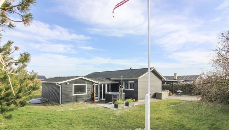 Photo 1 - Maison de 3 chambres à Løkken avec terrasse et bain à remous