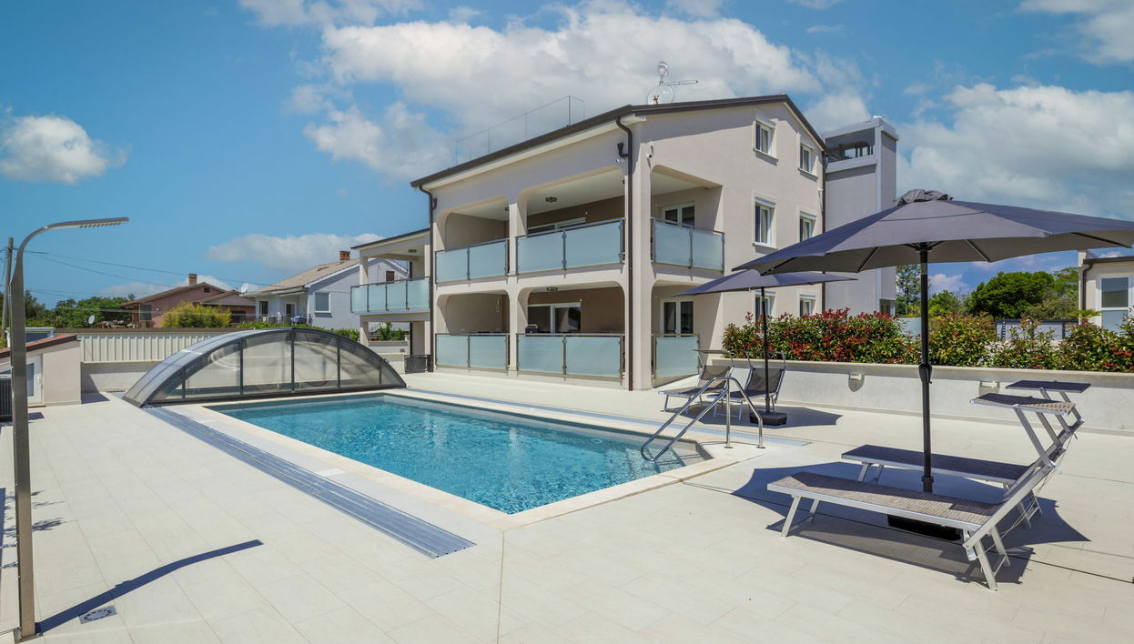 Apartment mit 4 Schlafzimmern in Umag mit schwimmbad und garten - Foto 1