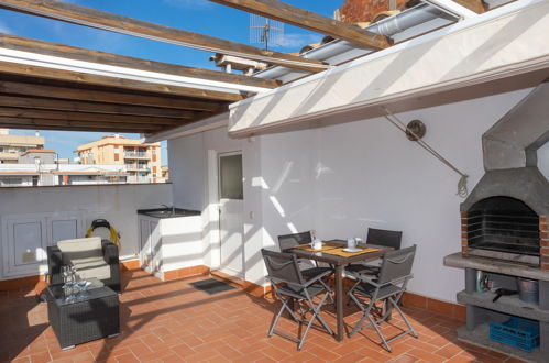 Photo 20 - 3 bedroom Apartment in Vilanova i la Geltrú with garden and terrace