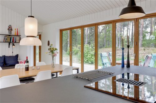 Photo 17 - Maison de 3 chambres à Aakirkeby avec terrasse et sauna