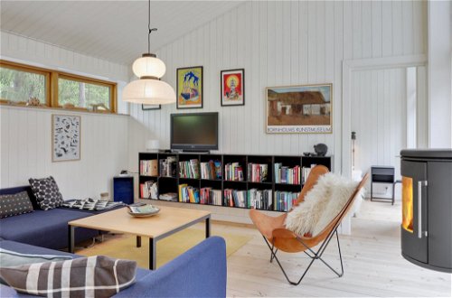 Photo 10 - Maison de 3 chambres à Aakirkeby avec terrasse et sauna