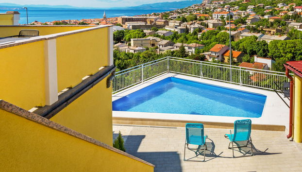 Apartamento de 1 quarto em Senj com piscina e terraço - Foto 3