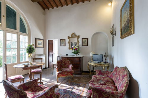 Foto 14 - Haus mit 5 Schlafzimmern in Cortona mit privater pool und garten