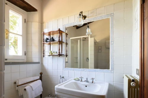 Foto 30 - Casa de 5 quartos em Cortona com piscina privada e jardim