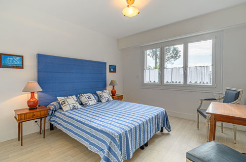 Foto 4 - Appartamento con 2 camere da letto a Carnac con terrazza e vista mare