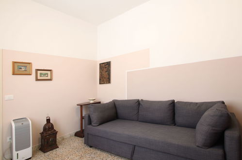 Photo 6 - 1 bedroom House in Forte dei Marmi with garden