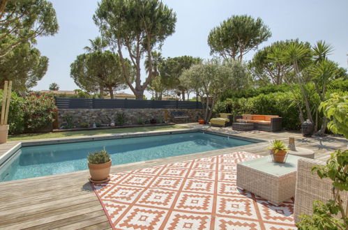 Foto 4 - Casa con 2 camere da letto a Saint-Cyr-sur-Mer con piscina privata e giardino