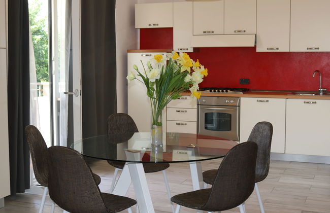 Apartamento de 5 quartos em Lazise com piscina e jardim - Foto 4