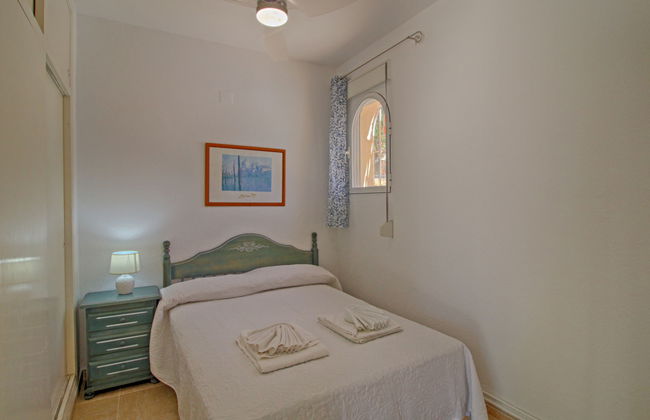 Casa de 5 quartos em Calp com piscina privada e jardim - Foto 14