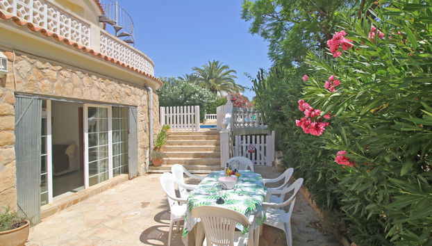 Casa de 5 quartos em Calp com piscina privada e jardim - Foto 3