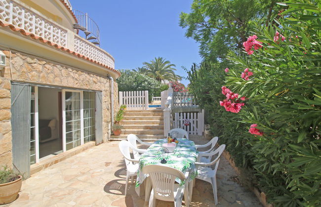 Casa de 5 quartos em Calp com piscina privada e jardim - Foto 3