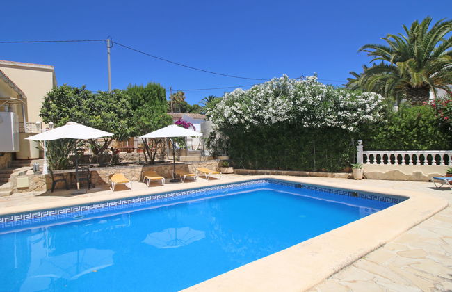 Casa de 5 quartos em Calp com piscina privada e jardim - Foto 21