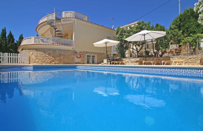 Casa de 5 quartos em Calp com piscina privada e jardim - Foto 27
