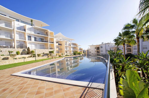 Foto 19 - Apartment mit 1 Schlafzimmer in Albufeira mit schwimmbad und blick aufs meer