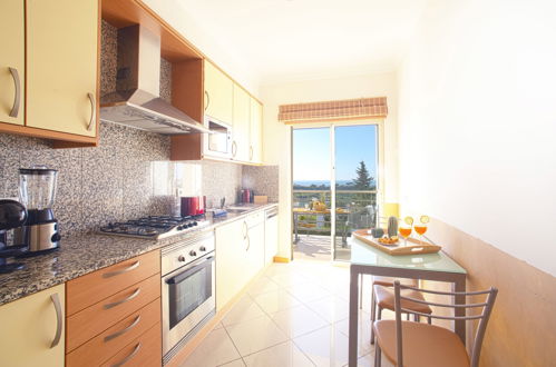 Foto 4 - Apartamento de 1 habitación en Albufeira con piscina y vistas al mar