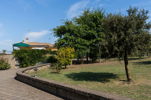 Photo 29 - Maison de 3 chambres à Canale Monterano avec piscine privée et jardin