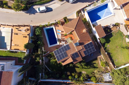 Foto 42 - Casa con 4 camere da letto a Vélez-Málaga con piscina privata e vista mare