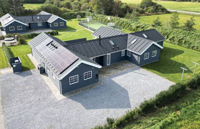 Casa de 10 quartos em Ålbæk com piscina privada e terraço - Foto 1