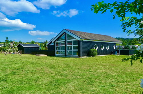 Foto 17 - Casa de 3 quartos em Ebeltoft com piscina privada e terraço