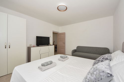 Foto 8 - Apartamento de 2 quartos em Sukošan