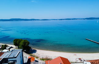 Photo 1 - Appartement de 2 chambres à Sukošan avec vues à la mer