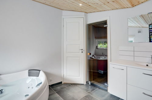 Foto 9 - Haus mit 3 Schlafzimmern in Rindby Strand mit terrasse und sauna