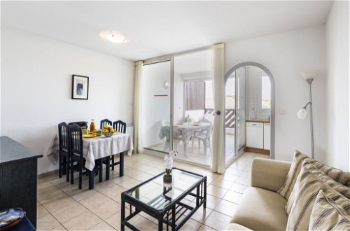 Foto 2 - Apartamento de 2 quartos em Saint-Cyprien com piscina e vistas do mar