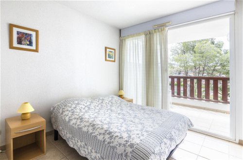 Foto 4 - Apartment mit 2 Schlafzimmern in Saint-Cyprien mit schwimmbad und blick aufs meer
