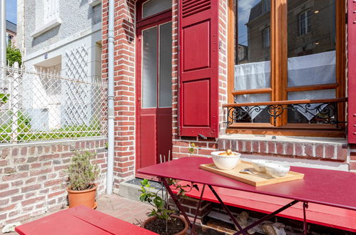 Photo 14 - Maison de 2 chambres à Trouville-sur-Mer avec terrasse et vues à la mer