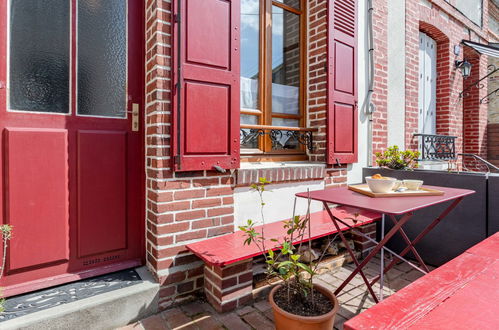 Foto 5 - Casa de 2 quartos em Trouville-sur-Mer com terraço e vistas do mar