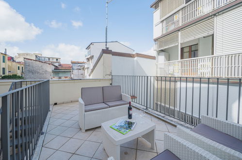 Photo 24 - 2 bedroom Apartment in Viareggio with garden and terrace