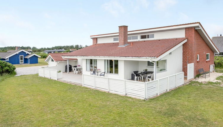 Foto 1 - Casa con 4 camere da letto a Ringkøbing con terrazza e vasca idromassaggio