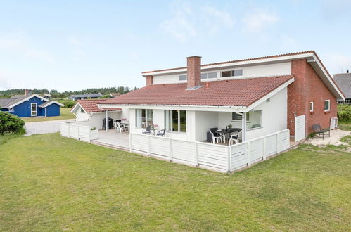 Foto 1 - Casa de 4 habitaciones en Ringkøbing con terraza y bañera de hidromasaje