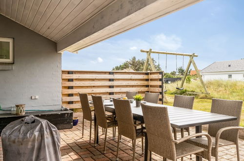 Photo 10 - Maison de 4 chambres à Klitmøller avec piscine privée et terrasse